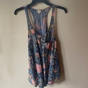 2/$40-   Wilfred 100% silk tank